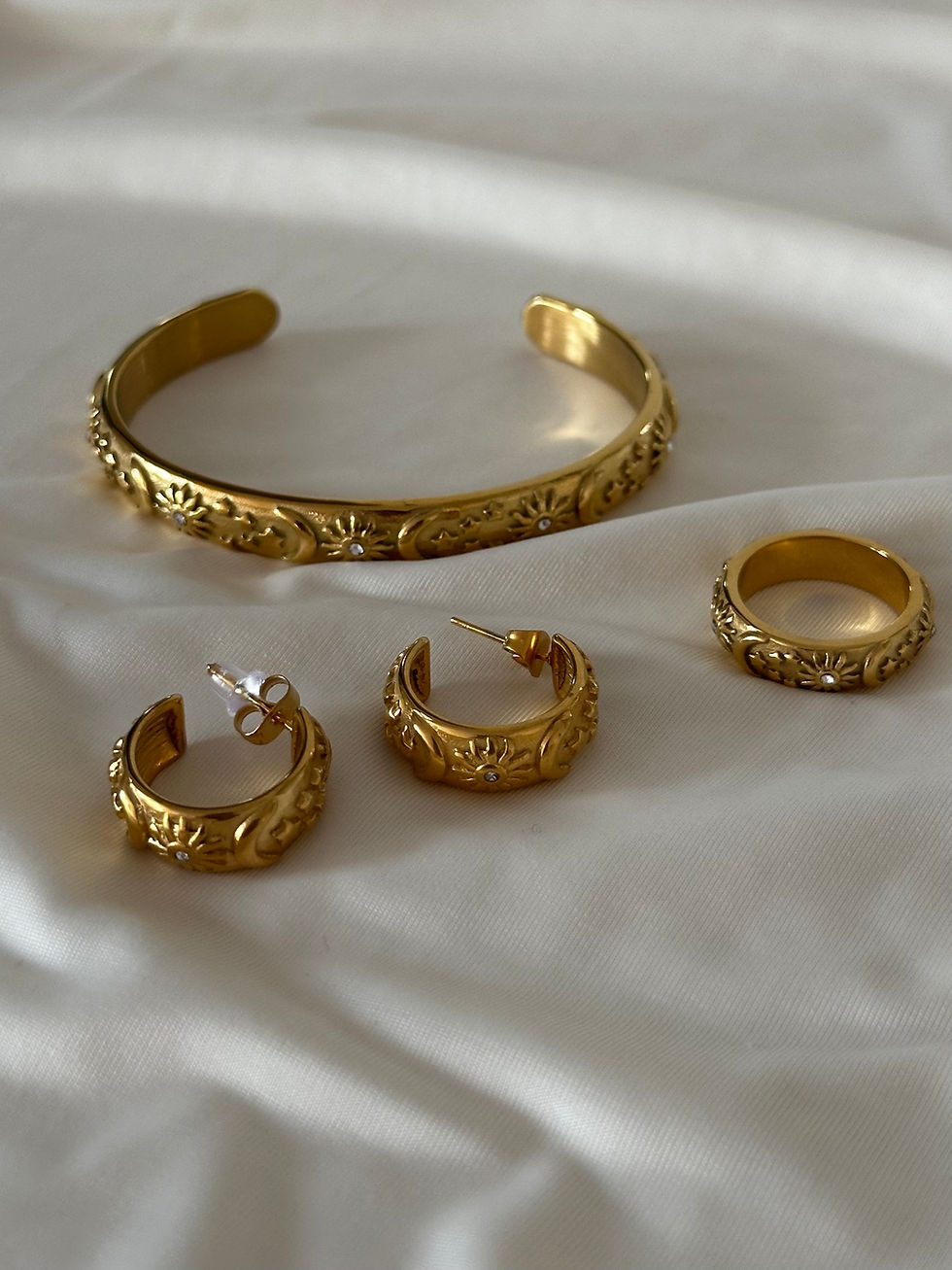 Thumbnail: REGAL BANGLE