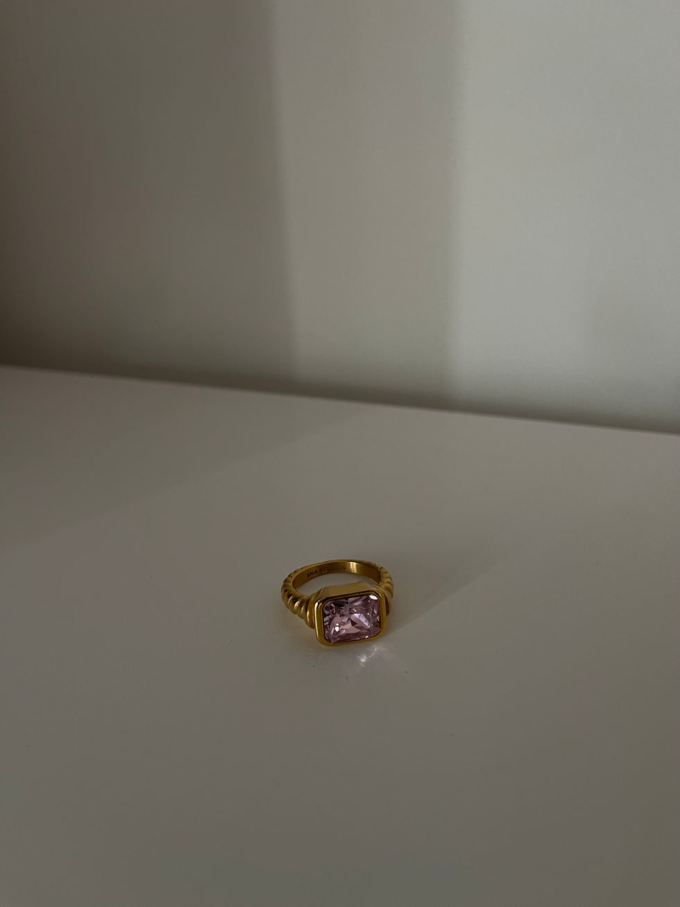 Thumbnail: CLEO RING