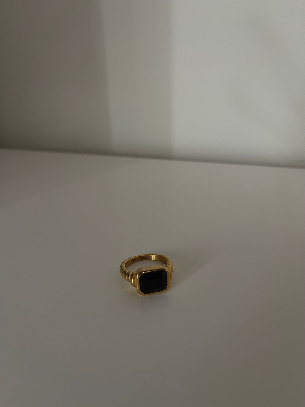 Thumbnail: CLEO RING