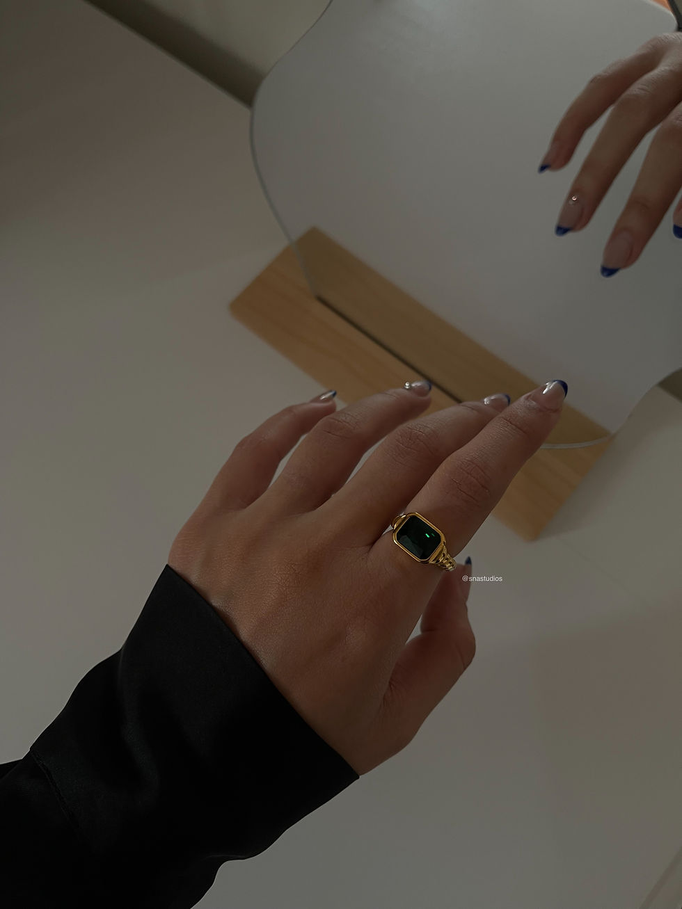 Thumbnail: CLEO RING