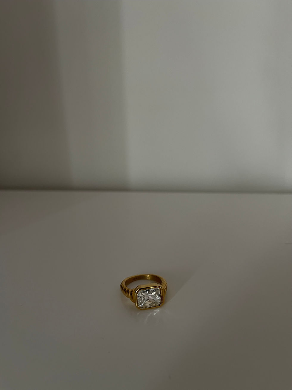 Thumbnail: CLEO RING