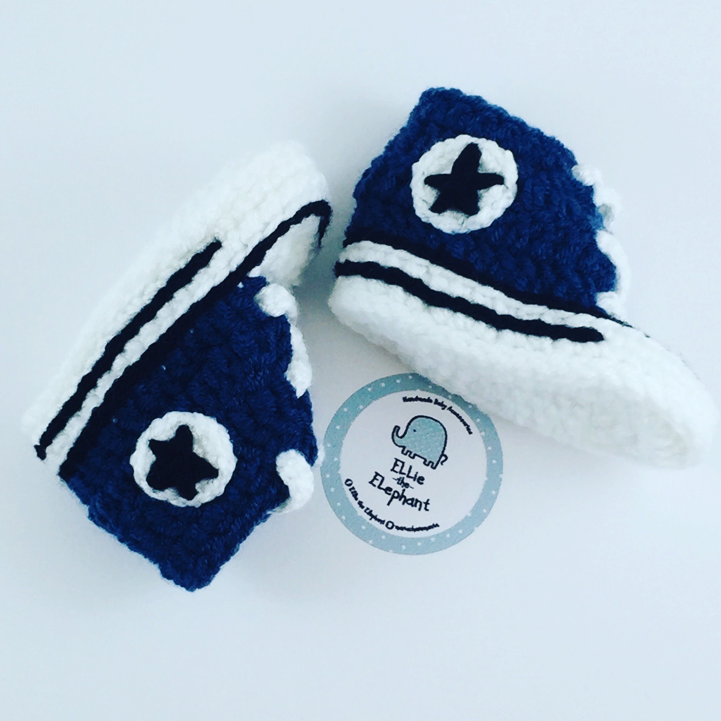 Χειροποίητο πλεκτό μποτακι τύπου Αll Star