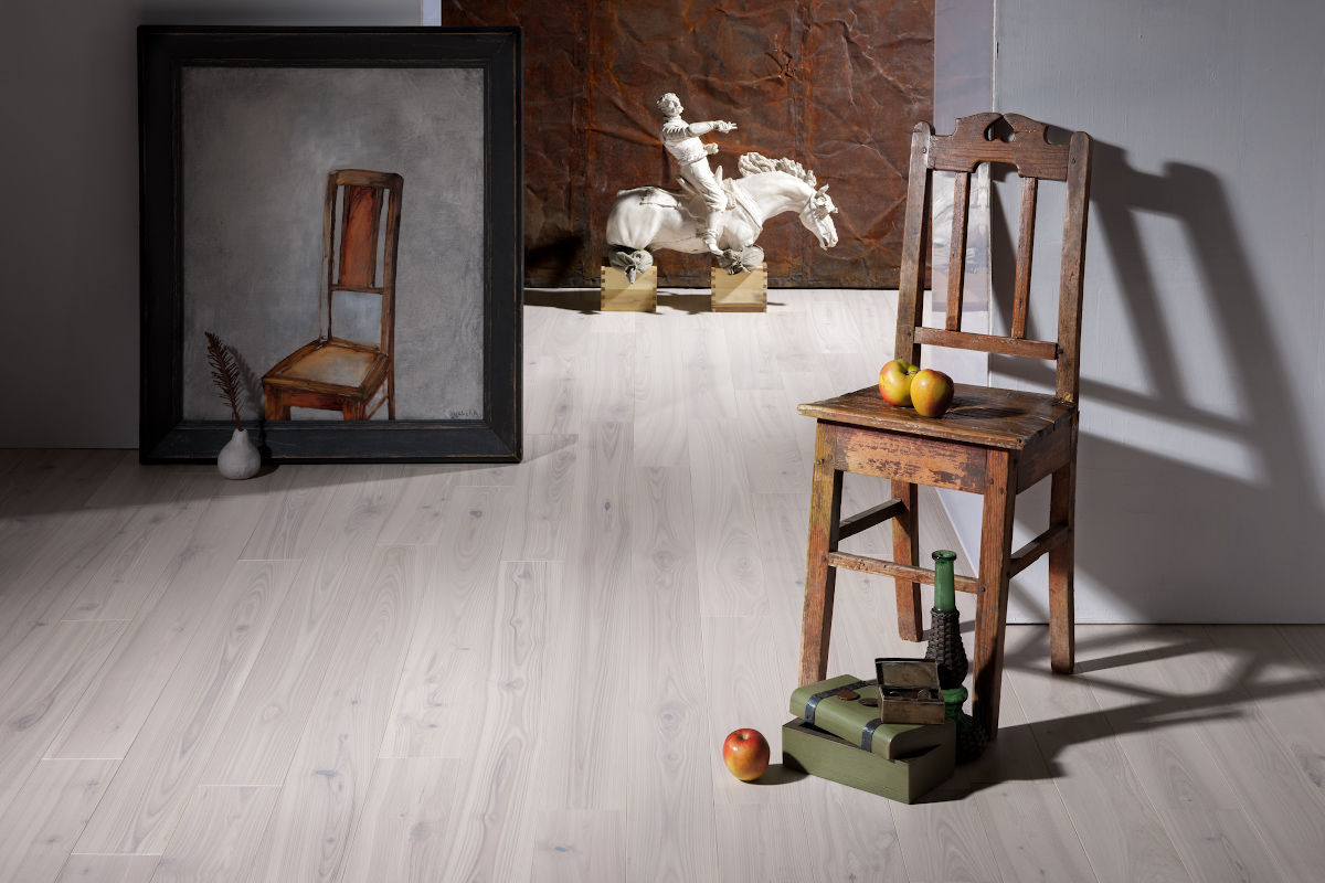 CLOUDY BRUSHED WIDE PLANK 5"