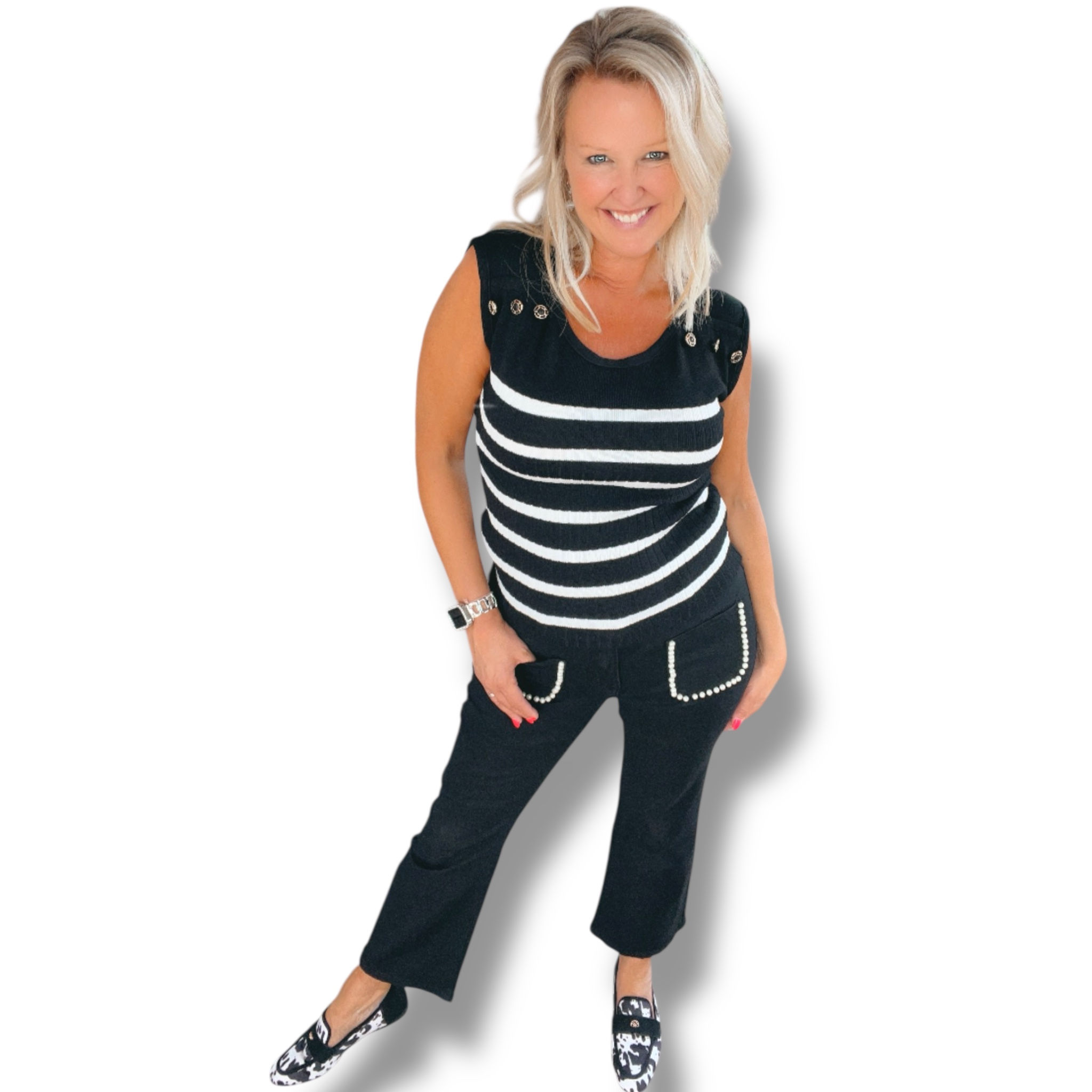 Topje gestreept met detailknoopjes 