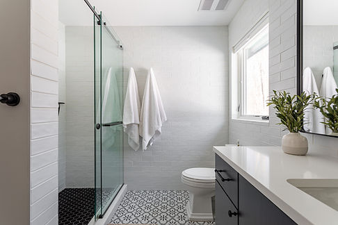 Clean modern bathroom with tile and grout cleaning
