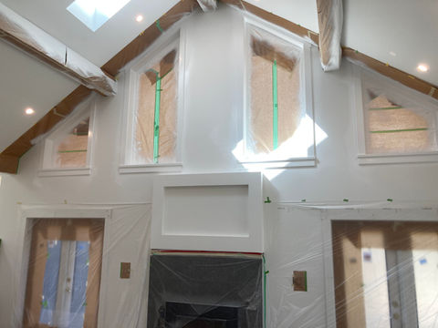 Interior view of a entryway with multiple windows 