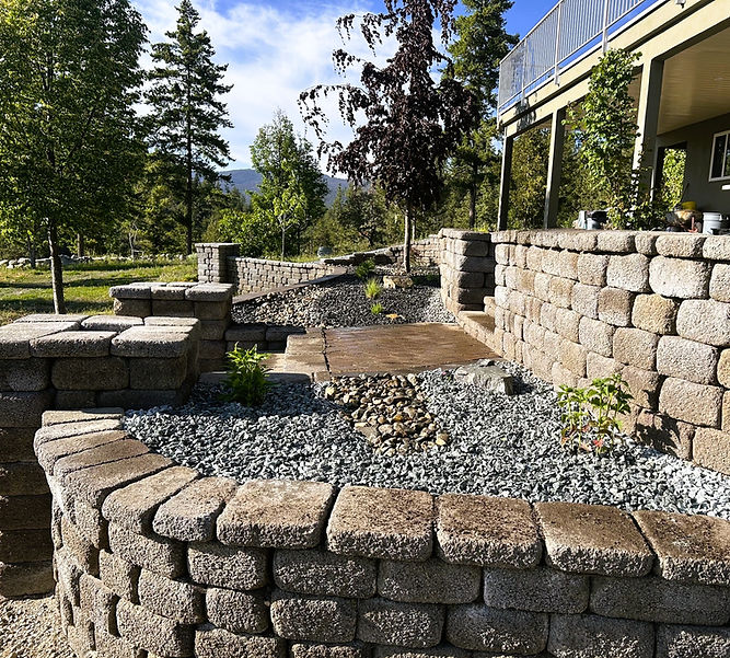 Stone retaining walls and gravel 3D landscape design