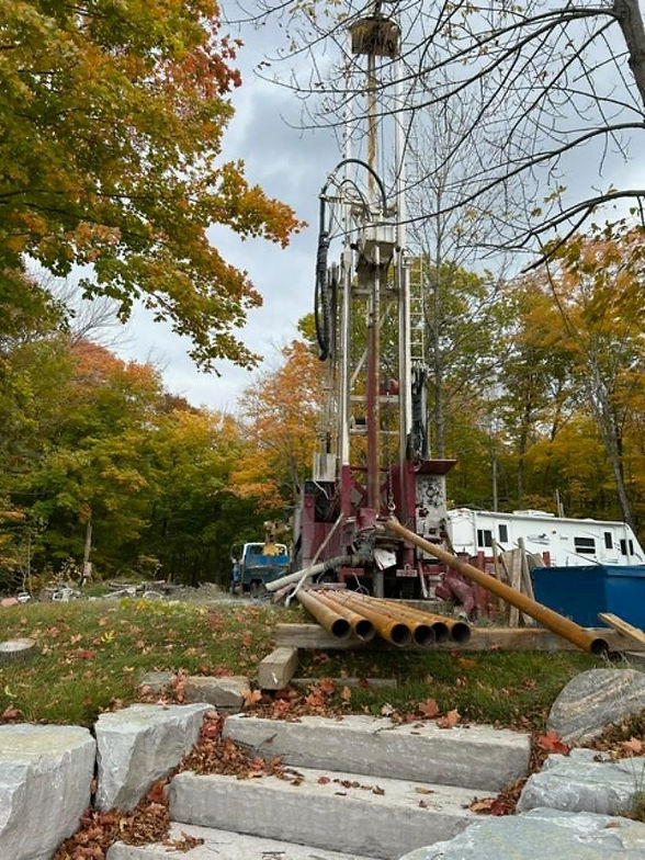 Drilling rig for well rehabilitation