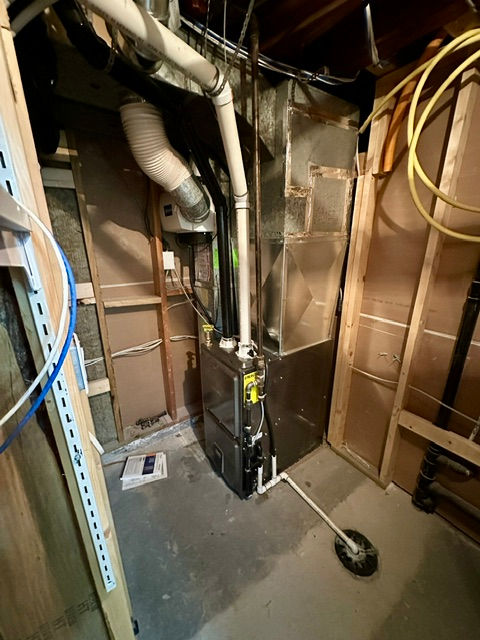 Residential furnace system with ductwork in a basement