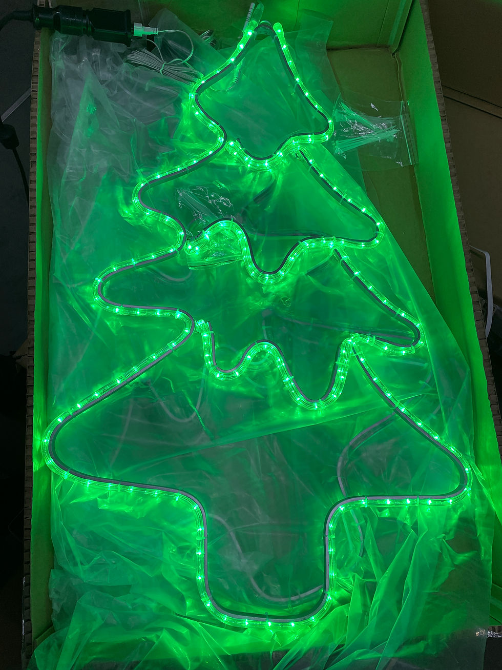 Simpelt juletræ i aluminiums ramme 100x65cm