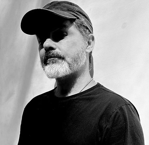 Portrait PB - 1x1.jpg