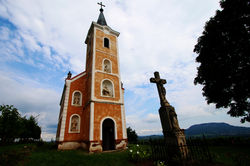 Szent György-hegy, Lengyel kápolna kívülről