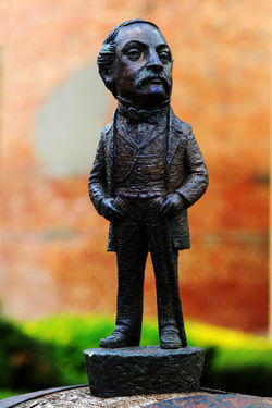 Kolodko Dreher Antal miniszobra