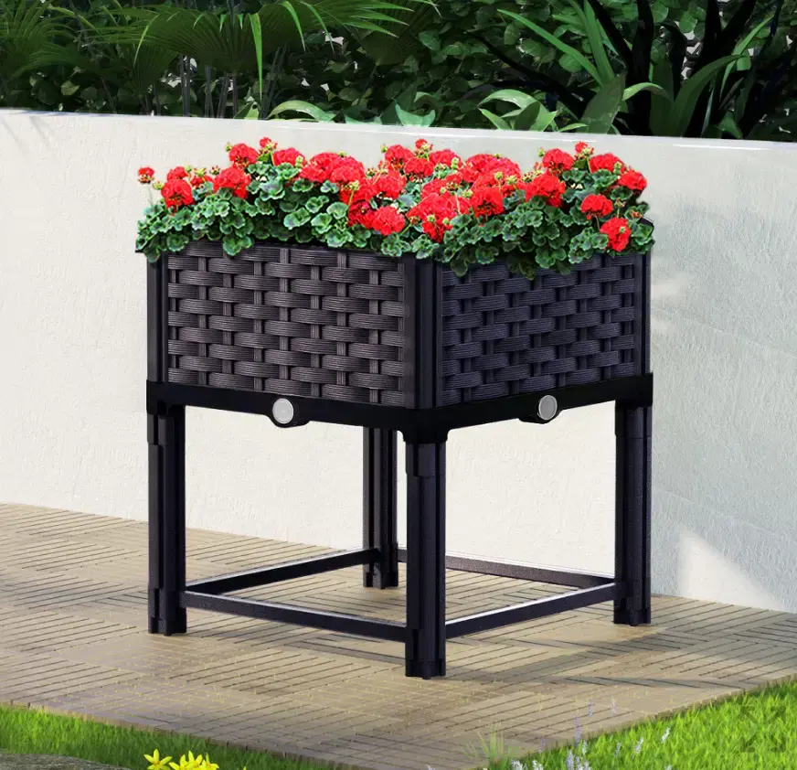 Thumbnail: Self Irrigation Planter Box