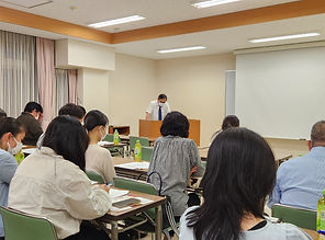 薬剤師会を行いました