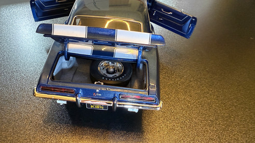1:18 Scale Highway 61 1969 Camaro Rally Sport Z/28 in Dusk Blue