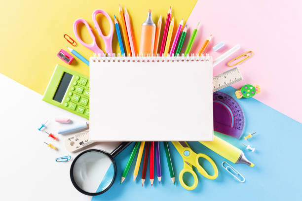 Ranger les fournitures scolaires