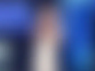 Karol G recibió el premio como la ‘Mujer del Año’ 2024