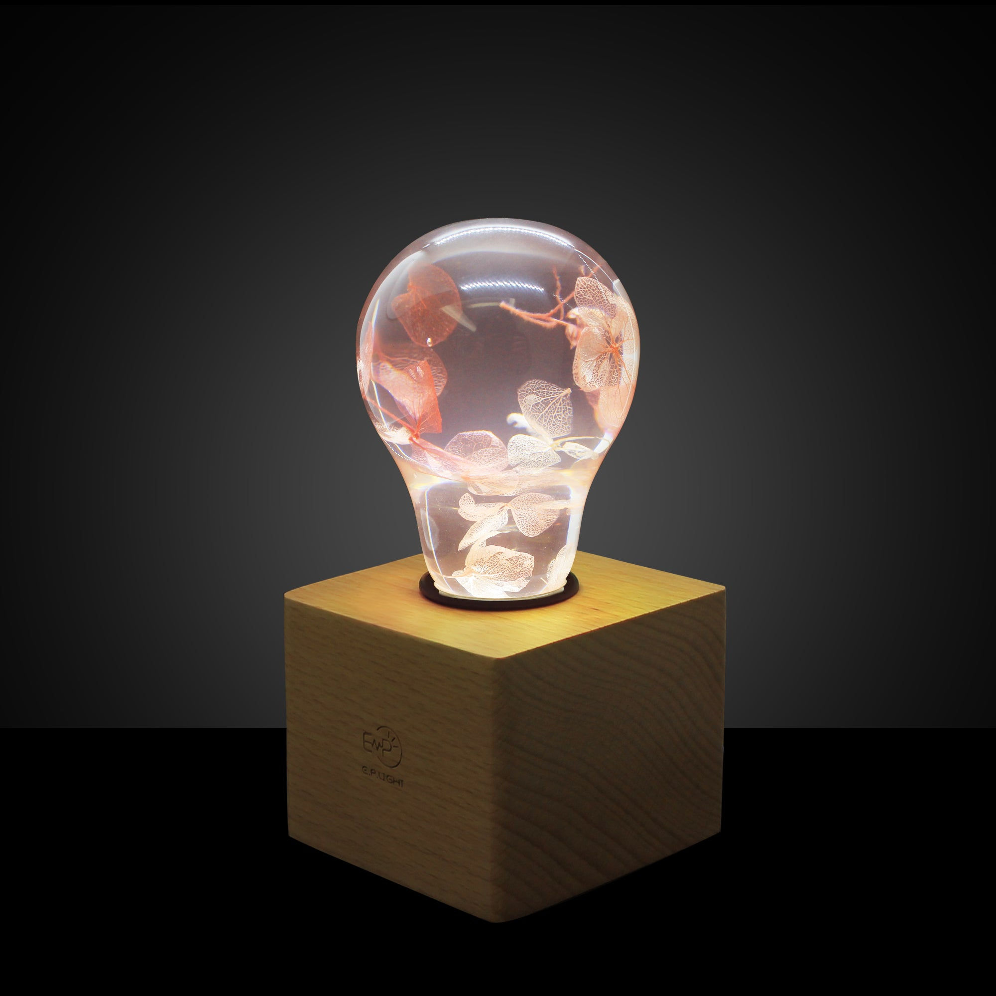 Table Lamp with Resin LED Lightbulb - Pink Hydrangea