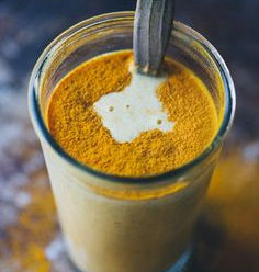 GOLDEN MILK TURMERIC TEA RECIPE - Sip & Snack Saturday