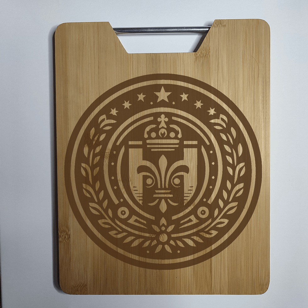 Symbole Fleur de Lys et Couronne – Planche à Découper Gravée