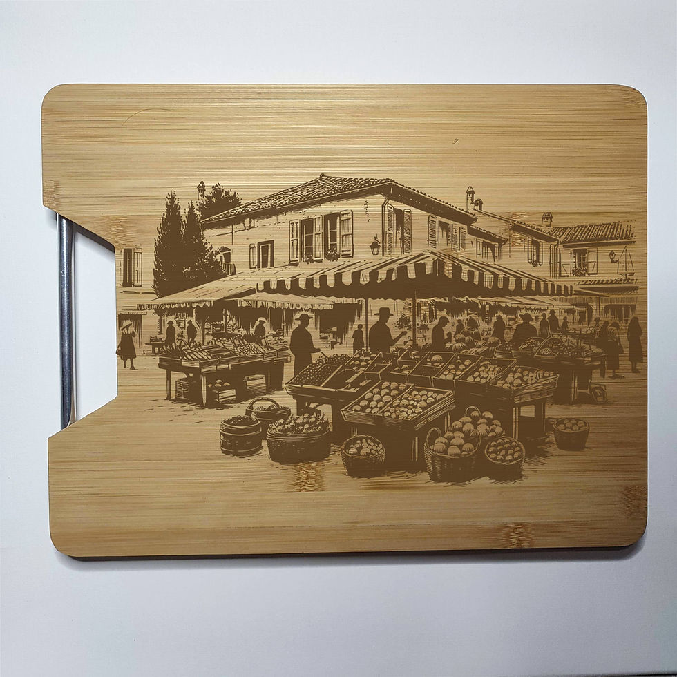 Place de marché rurale (modèle 1) – Planche à découper gravée