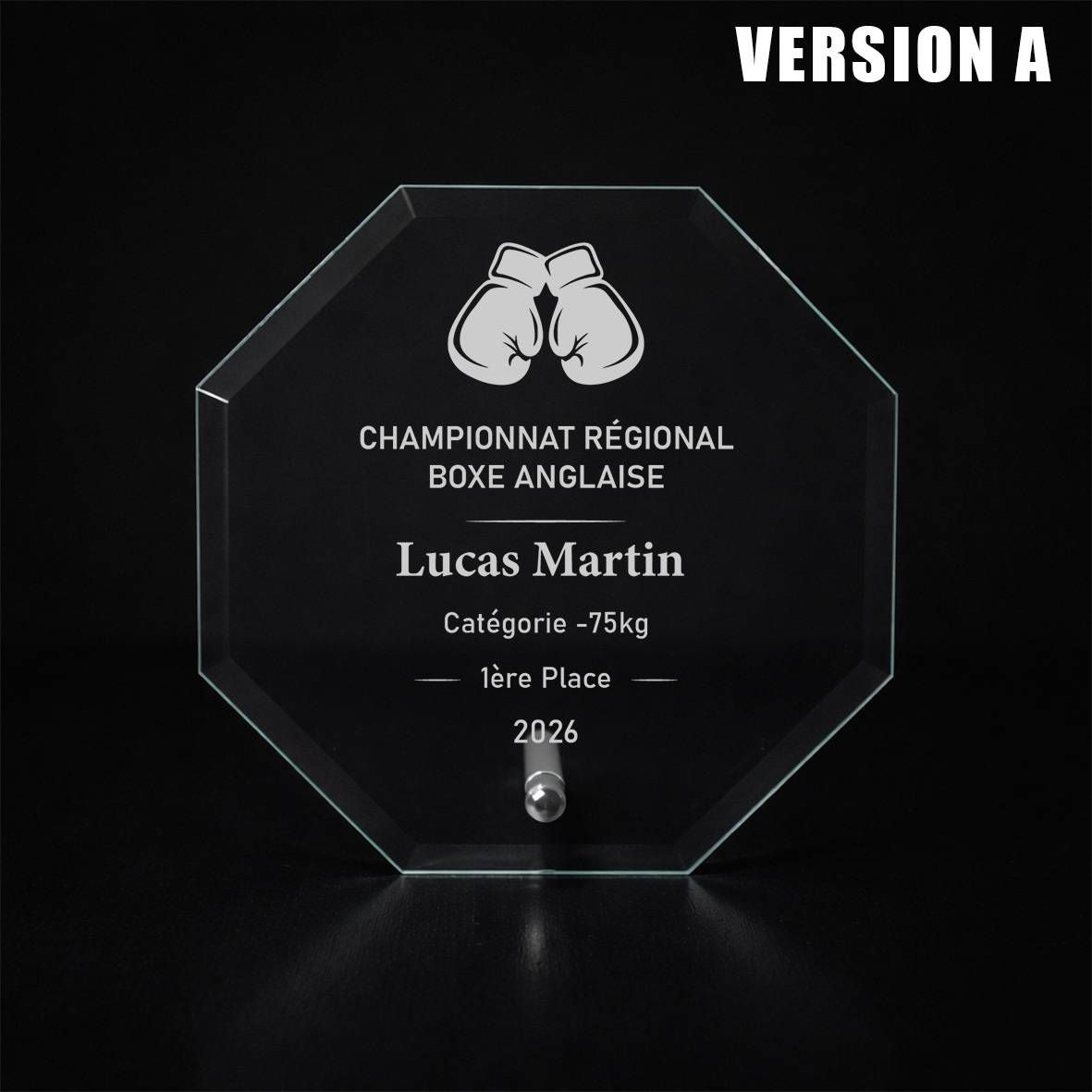 Plaque octogonale en verre biseauté, gravée laser et personnalisée, trophée boxe 2026 versions A gants et B boxeurs