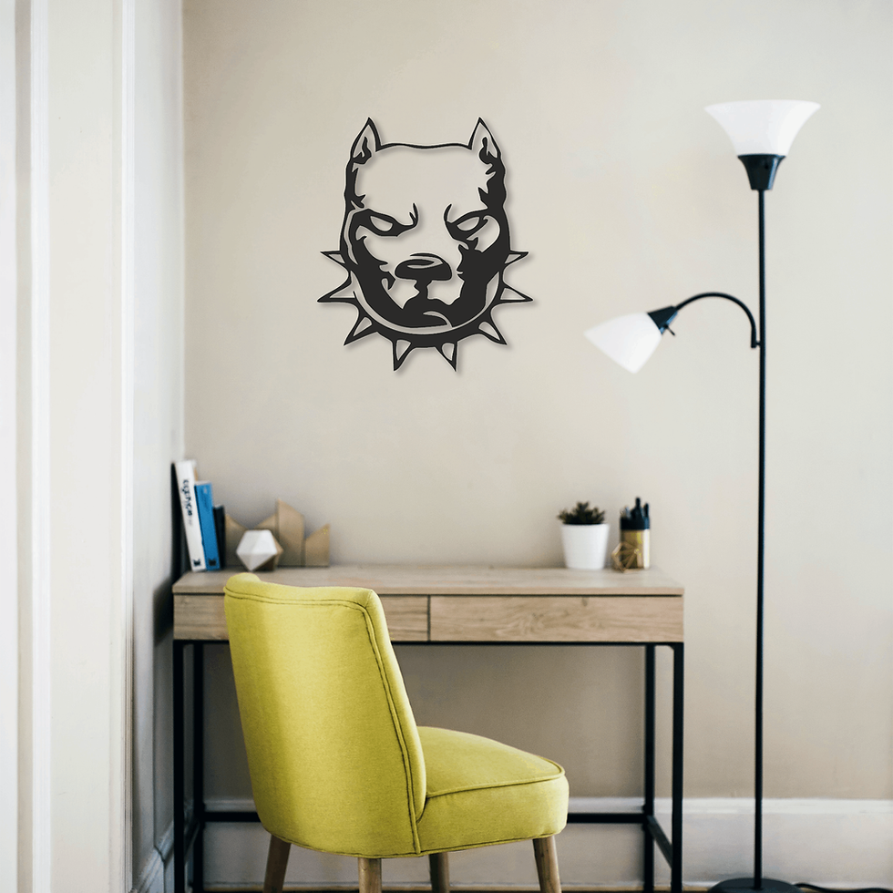 Tableau Tête de Pitbull Américain et Collier à Pics – Portrait Puissant