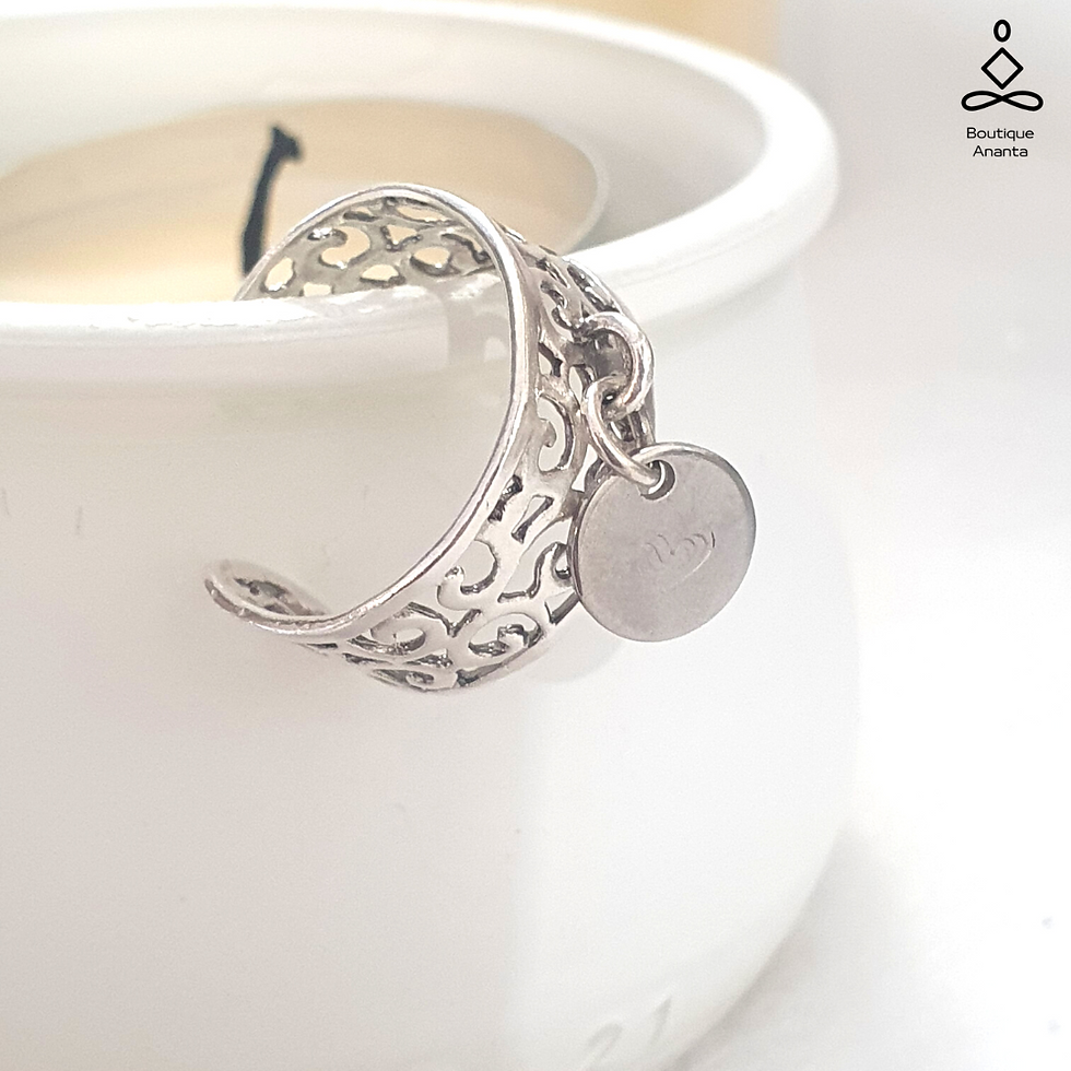 bague Megan avec médaillon personnalisé mode accessoire bijoux