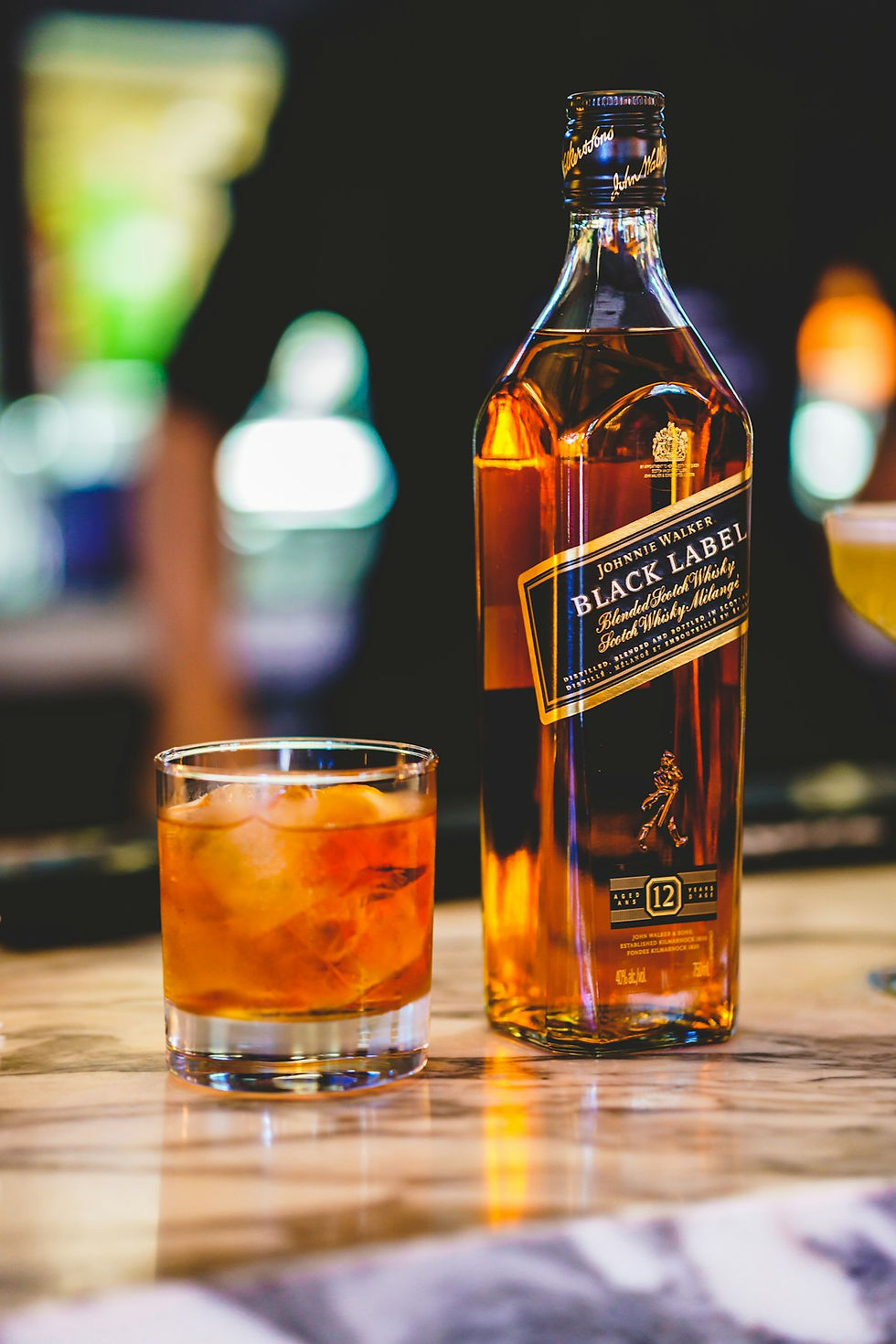 De alcohollobby als maffia: hoe een industrie jouw brein koopt