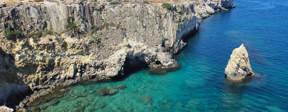 Flanc de falaise depuis Syracuse