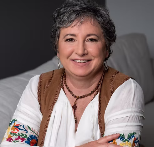 Sheryl Bennett1679876902064_jfif.avif