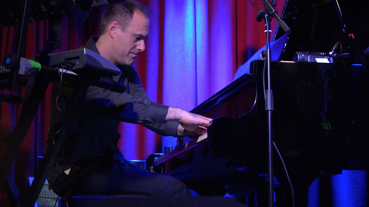 E SPOT 25