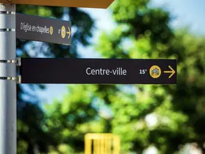 Panneau de signalétique "Centre-ville" pour Châtel-St-Denis, Les Paccots