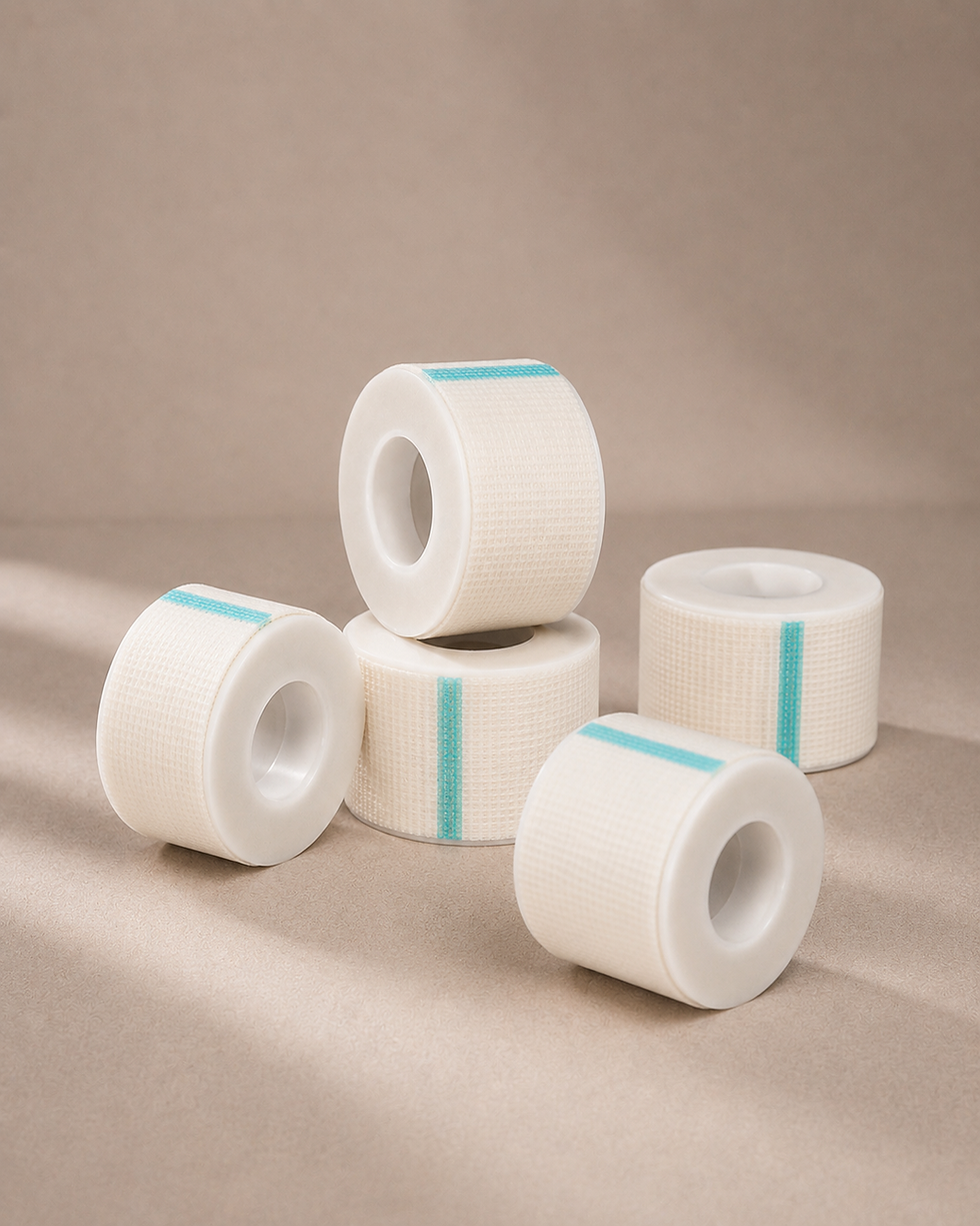 Thumbnail: Breathable Sensitive Lash Tape (White)