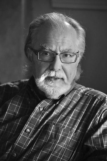 Frank Van Riper author port. ©