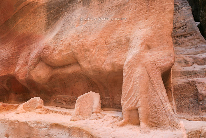 Bas relief du chamelier dans le Siq
