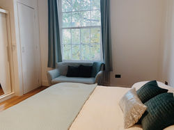 4A320374-B6D8-4072-ABAE-DDAD3126D1DE