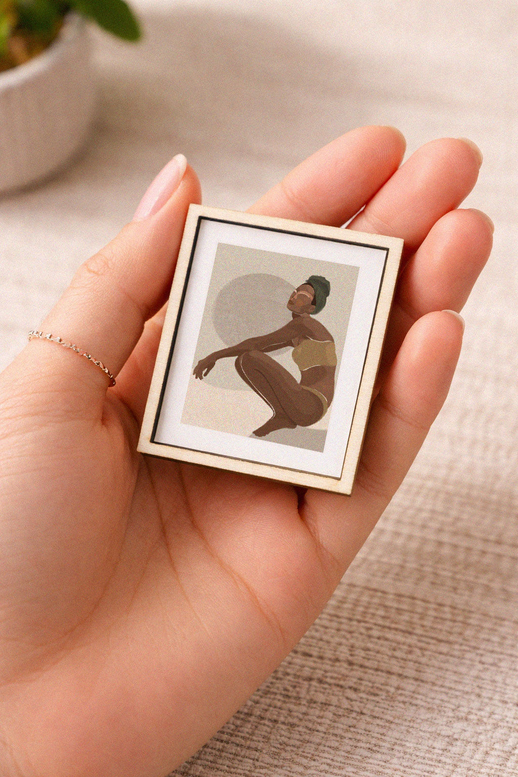 Luna Light Miniature Art Print (Magnetic)