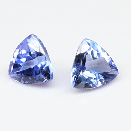 Violet-blue natural tanzanite pair, 5.5 mm trillion cut, ideal for earrings or jewelry