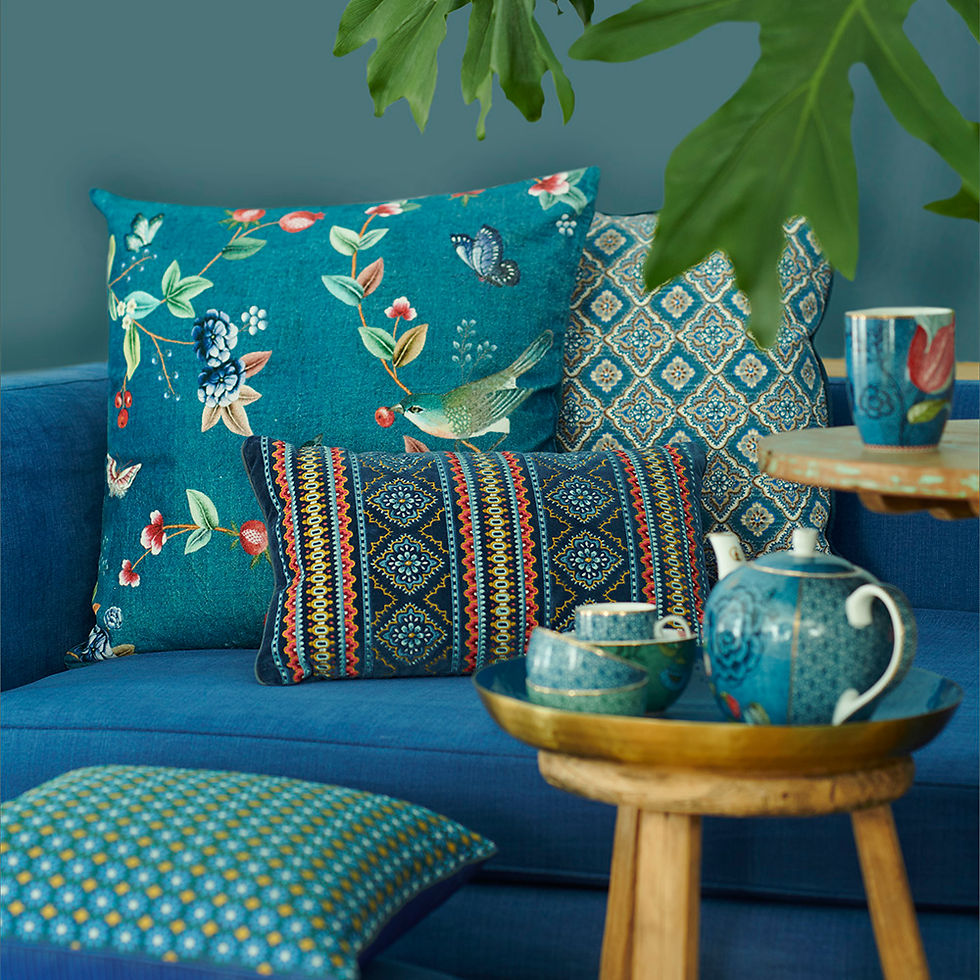 almofada grande quadrada verde decorada