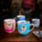 caneca porcelana decorada grande mesa café