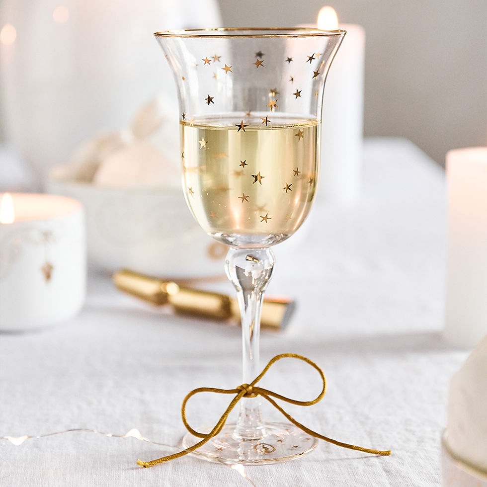 taça calice vinho detalhes dourados estrelas natal