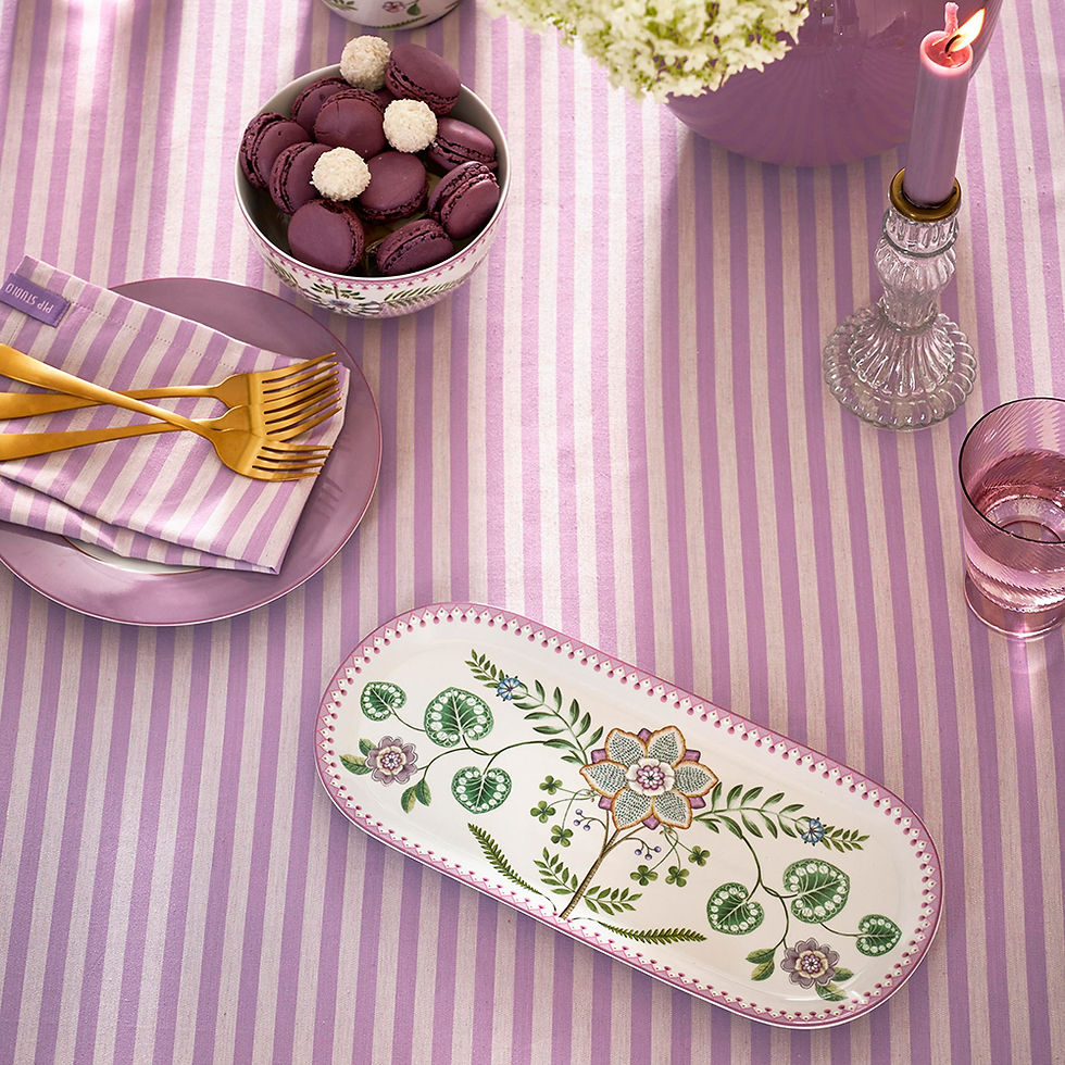 travessa detalhes flor fundo off white porcelana