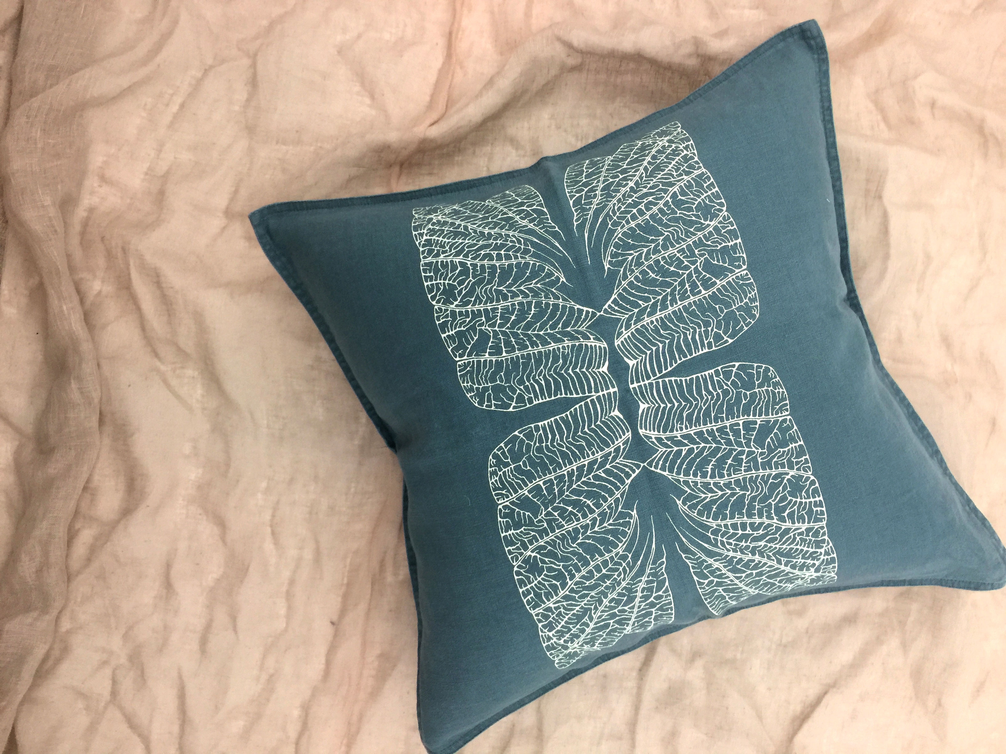 LEAF PRINT PILLOW