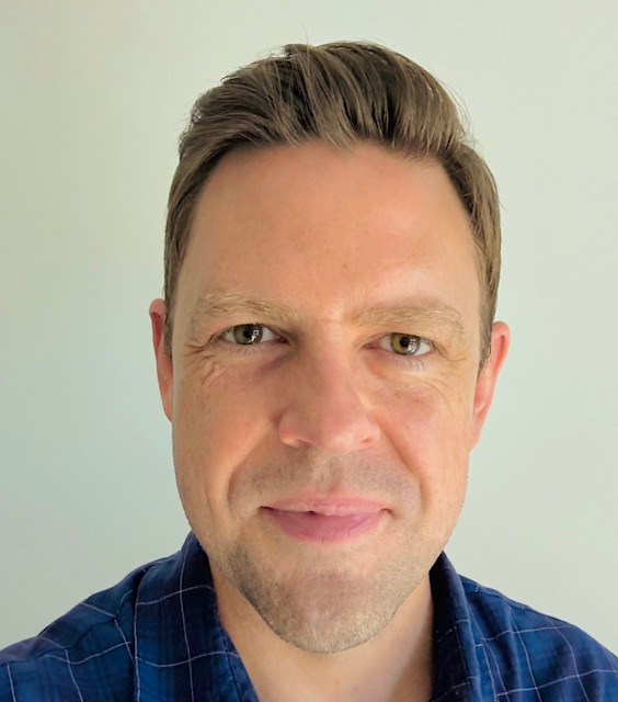 Writer: Simon MacLachlan