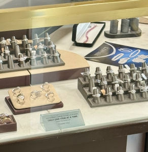 inset display.jpg