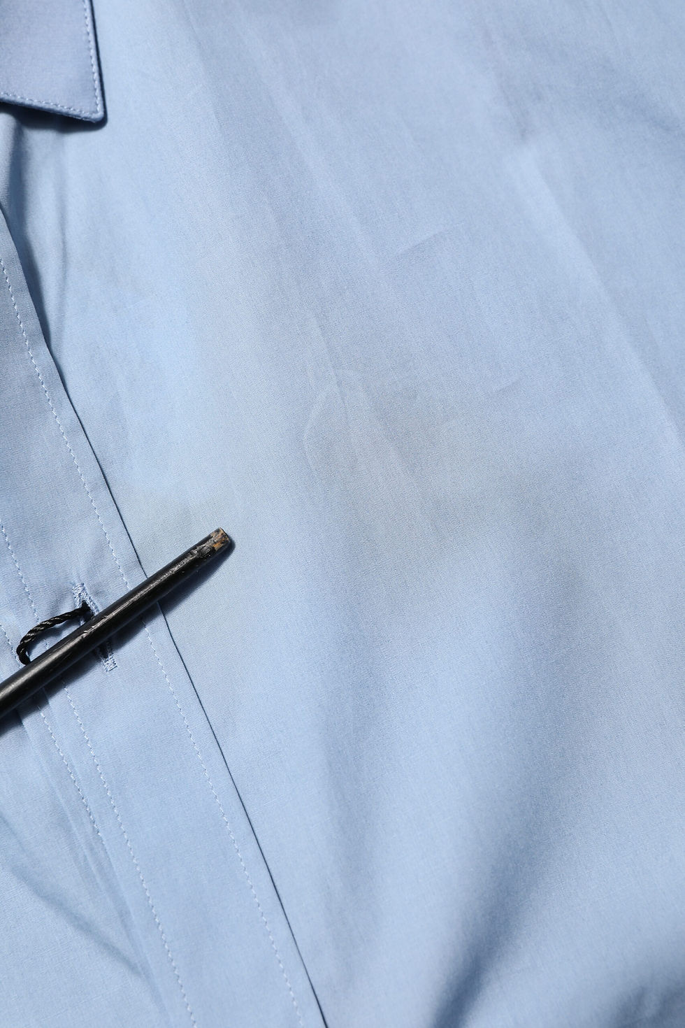 Thumbnail: Dolce & Gabbana Blue Cotton Collared GOLD Formal Dress  Shirt