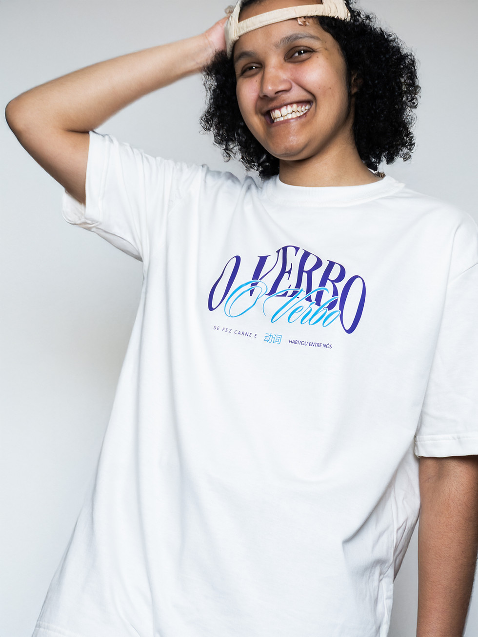 Miniatura: CAMISETA "O VERBO" OFF WHITE