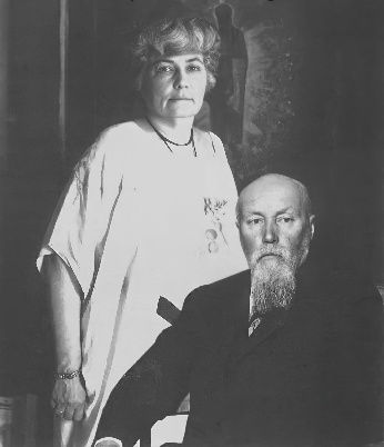 Елена и Николай Рерихи